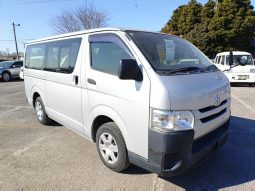 TOYOTA HIACE full
