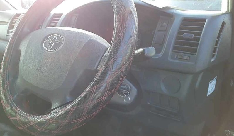TOYOTA HIACE full