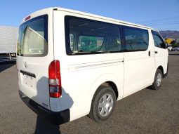 TOYOTA HIACE full