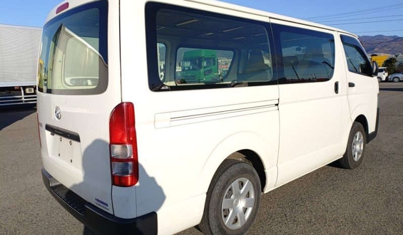 TOYOTA HIACE full