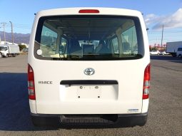 TOYOTA HIACE full