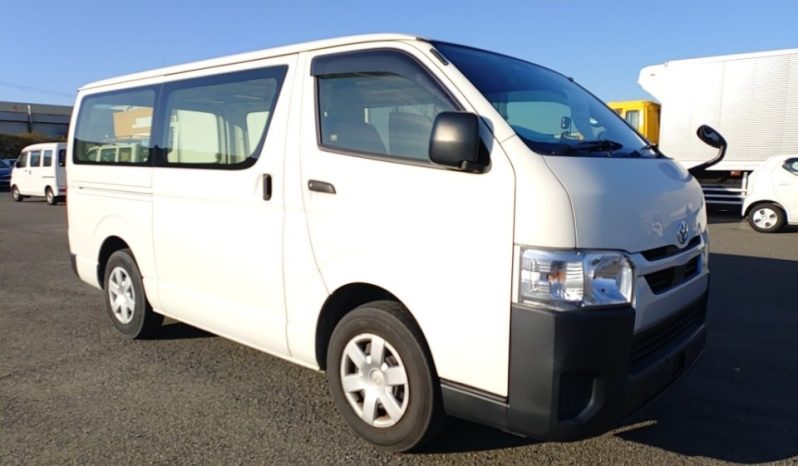 TOYOTA HIACE full