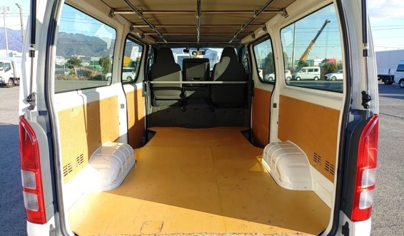 TOYOTA HIACE full