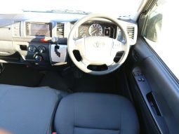 TOYOTA HIACE full