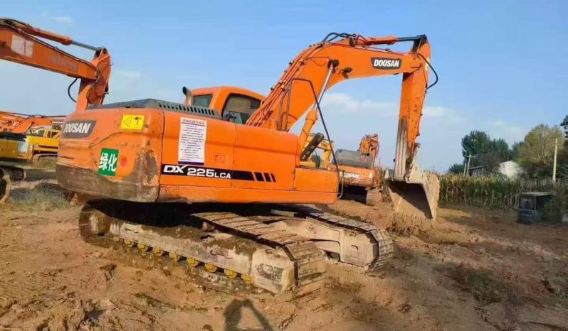DOOSAN DX225LCA full
