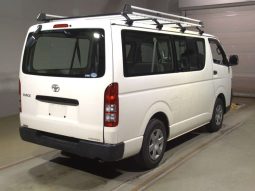 TOYOTA HIACE full