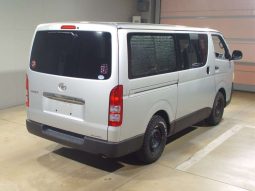 TOYOTA HIACE full
