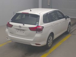 TOYOTA COROLLA FIELDER full