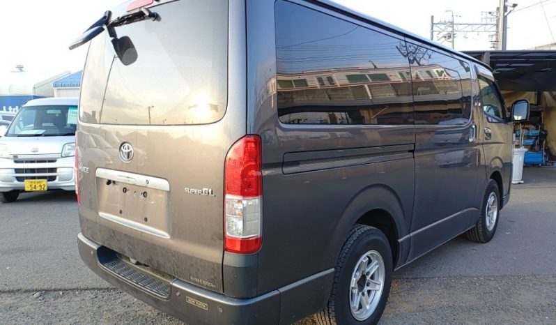 TOYOTA HIACE full