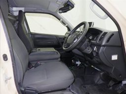 TOYOTA HIACE full