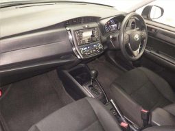TOYOTA COROLLA AXIO full
