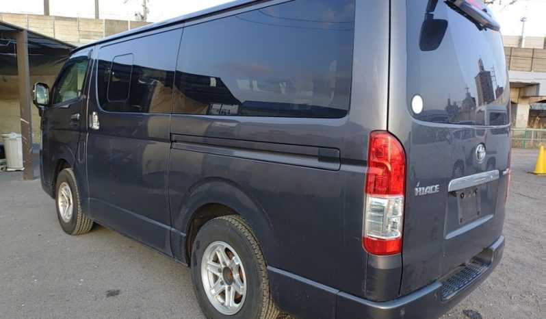 TOYOTA HIACE full