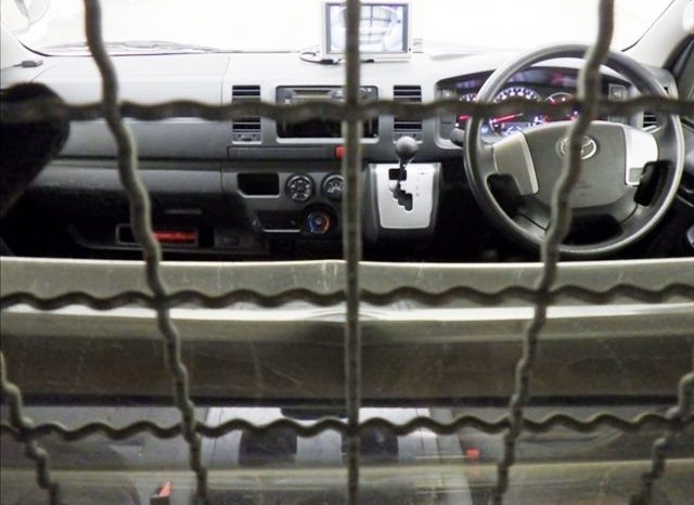 TOYOTA HIACE full