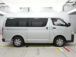 TOYOTA HIACE full