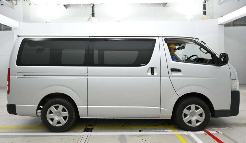 TOYOTA HIACE full