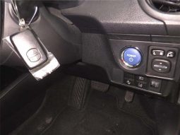 TOYOTA COROLLA AXIO full