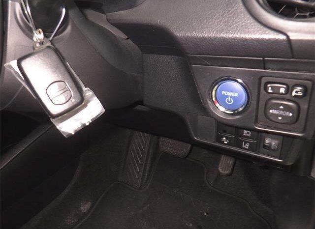 TOYOTA COROLLA AXIO full