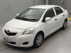 TOYOTA BELTA