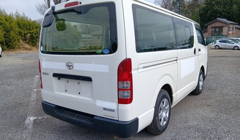TOYOTA HIACE full