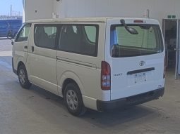 TOYOTA HIACE full