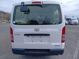 TOYOTA HIACE full