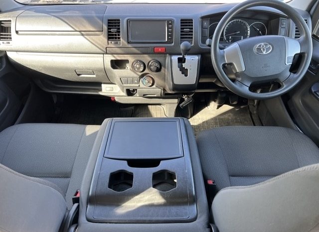 TOYOTA HIACE full