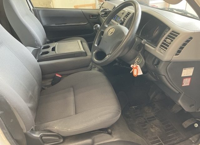 TOYOTA HIACE full