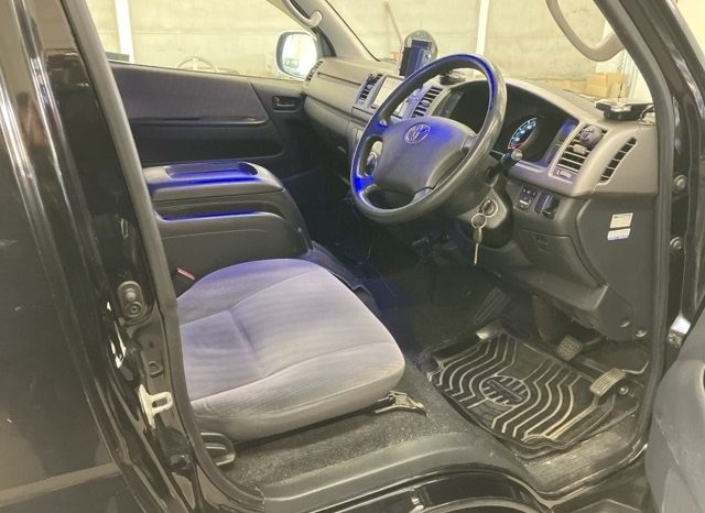 TOYOTA HIACE full