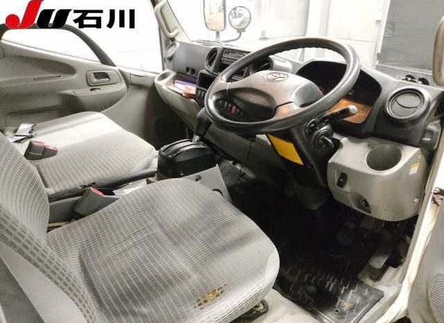TOYOTA DYNA full