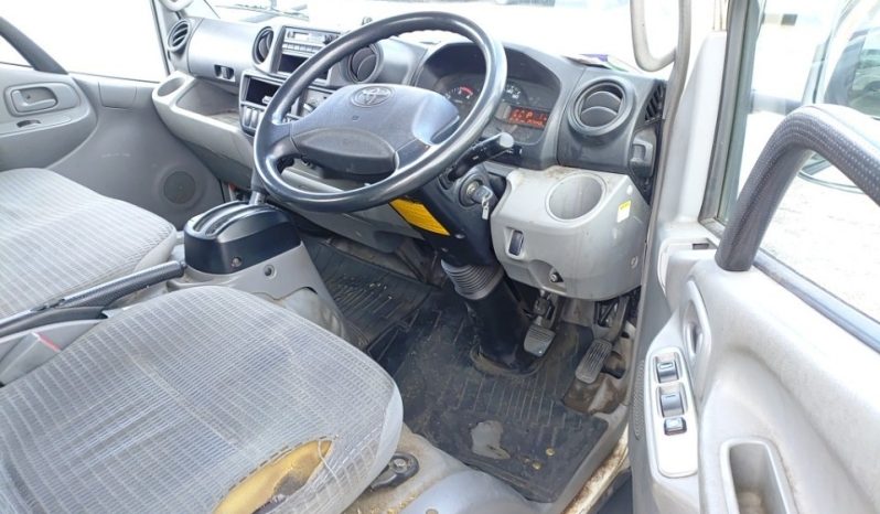 TOYOTA DYNA full