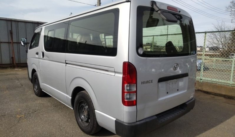 TOYOTA HIACE full