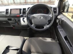 TOYOTA HIACE full