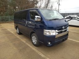 TOYOTA HIACE full