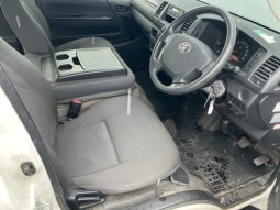TOYOTA HIACE full