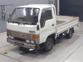 TOYOTA DYNA TRUCK