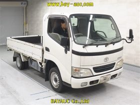 TOYOTA DYNA