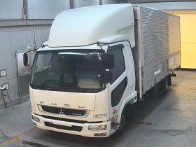 MITSUBISHI FUSO FIGHTER TRUCK