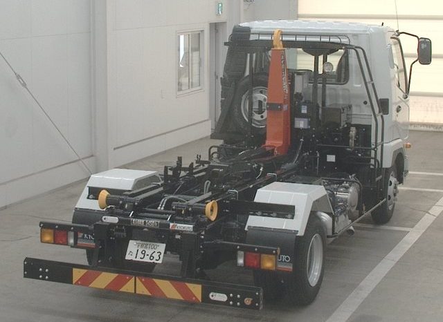 MITSUBISHI FUSO FIGHTER full