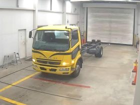 MITSUBISHI FUSO FIGHTER