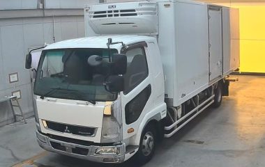 MITSUBISHI FUSO FIGHTER