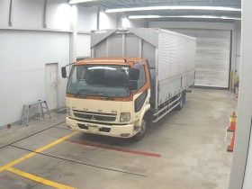 MITSUBISHI FUSO FIGHTER