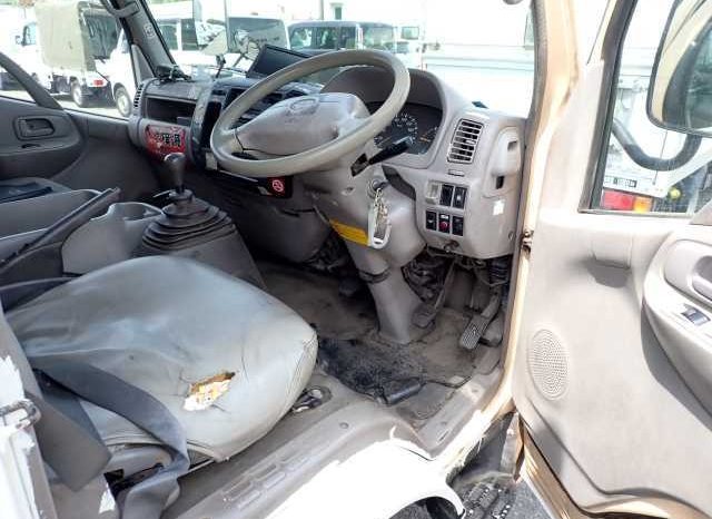 TOYOTA DYNA full
