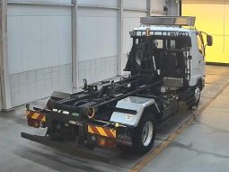 MISTUBISHI FUSO FIGHTER TRUCK full