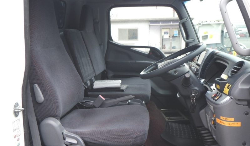 MITSUBISHI CANTER full