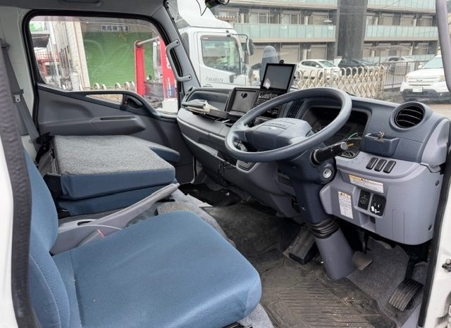 MITSUBISHI CANTER full
