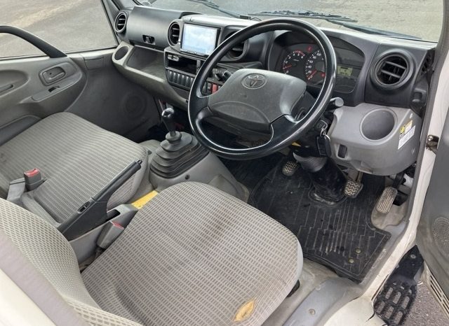 TOYOTA DYNA TRUCK full