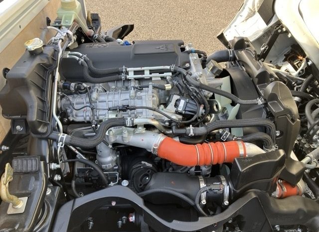 MITSUBISHI CANTER full