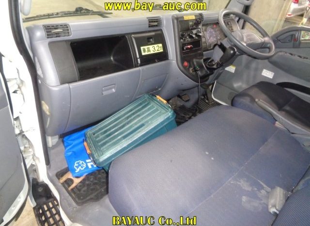MITSUBISHI CANTER full