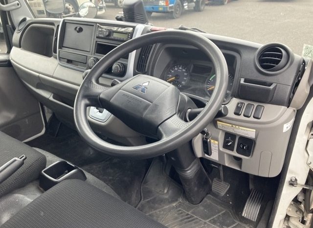 MITSUBISHI CANTER full