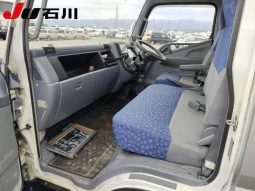 MITSUBISHI CANTER full